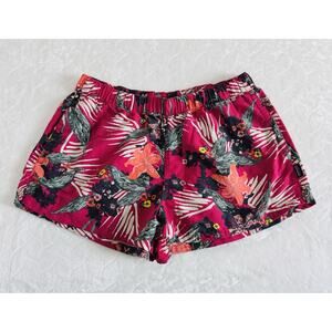 Patagonia Barely Baggies Shorts Size M Pink Floral Hawaiian Print 2.5in Inseam